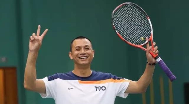 大连的金牌网球教练-毕长武